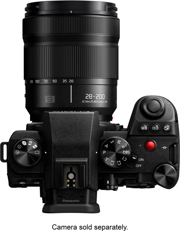 Panasonic LUMIX S 28-200mm F4-7.1 MACRO Lens for Travel-7